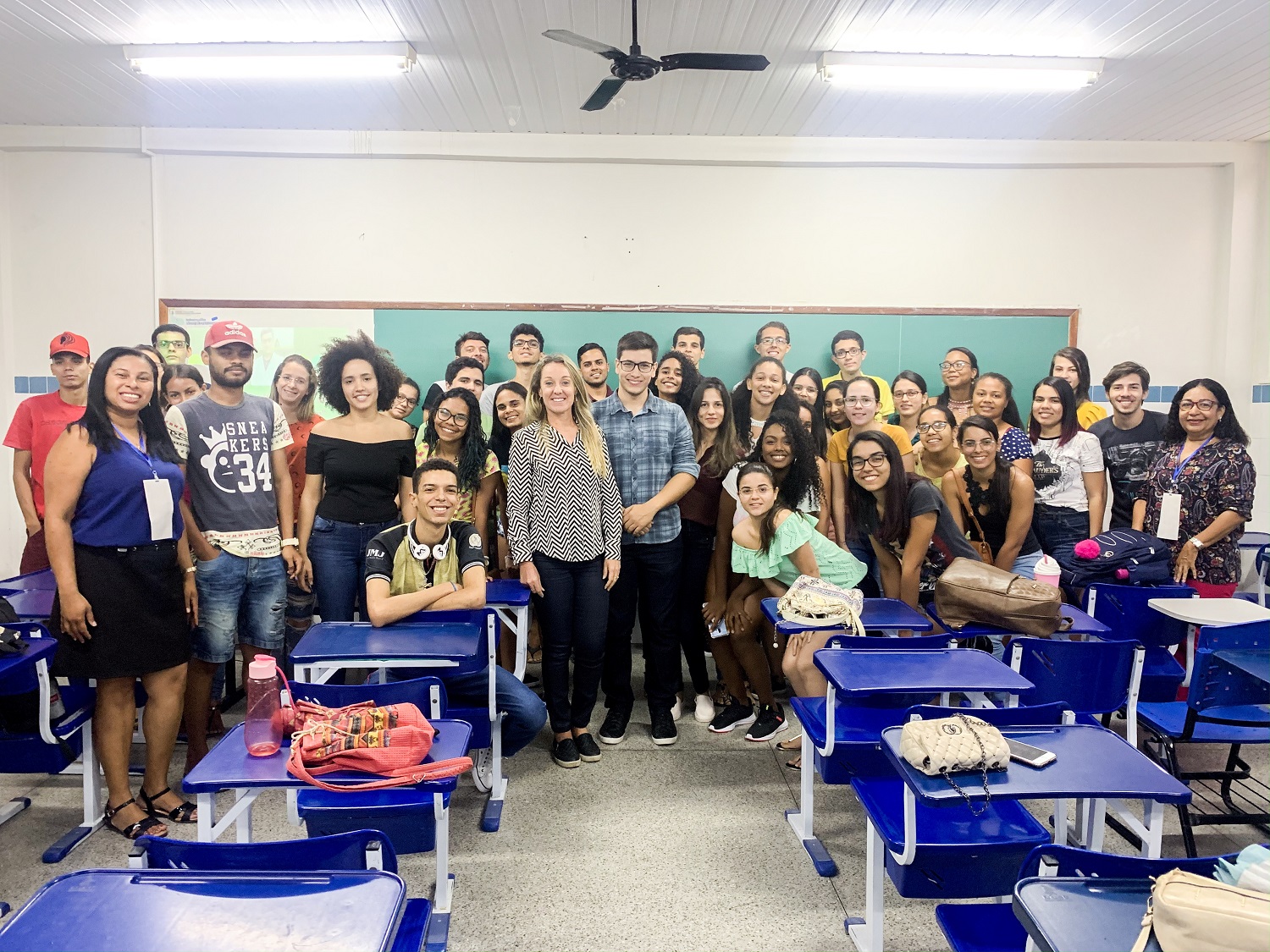Alunos e professores participantes (foto: Isabella Vieira)